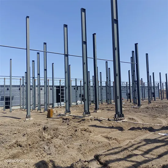 断熱倉庫ワークショップを備えた軽量鉄骨構造プレハブポータルフレームを設計